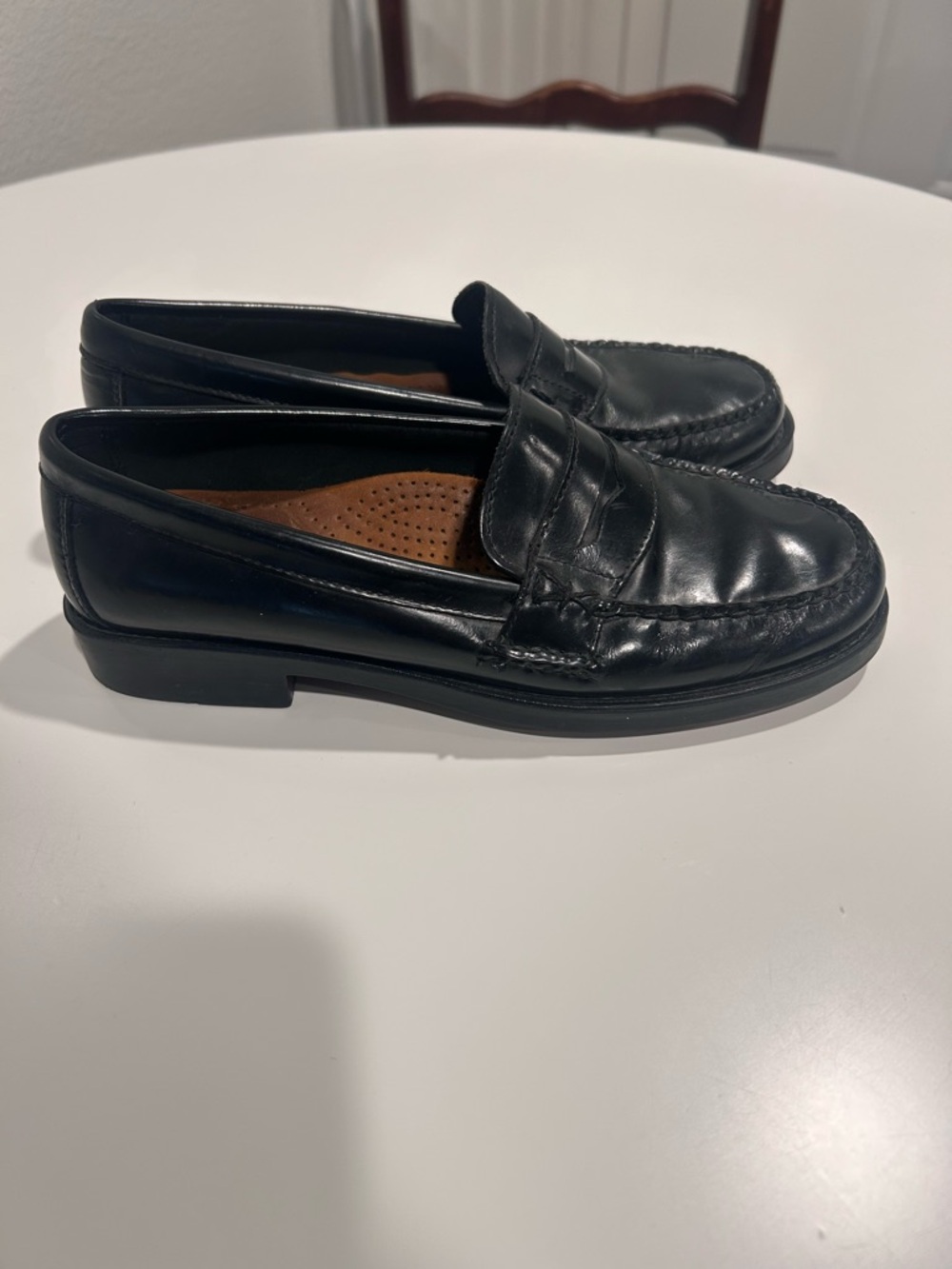 G.H Weejuns Katherine II Black Leather Penny Loafers women’s size 6